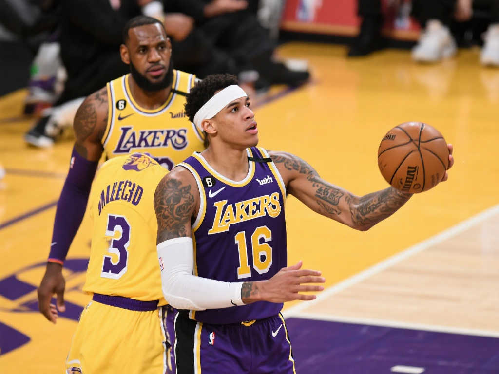 惊喜爆发！湖人3D新星16分+4三分，成詹姆斯最佳搭档